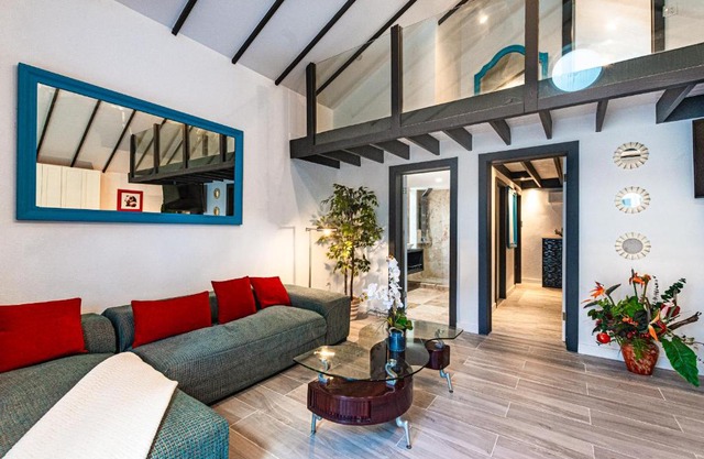 Saunders 3BD Beach Cottage