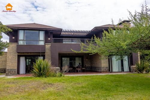 Savannah House, 5br Villa located in Ol Pejeta Wildlife Conservancy