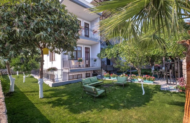 Sayan Apart Hotel