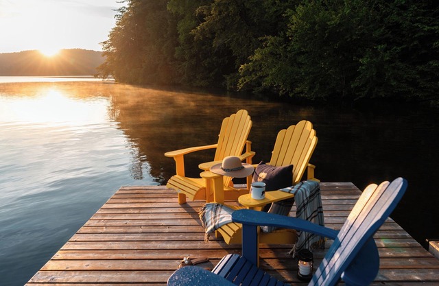 Scandi Wellness Getaway for 2 w/Hot Tub | Sauna | Lake