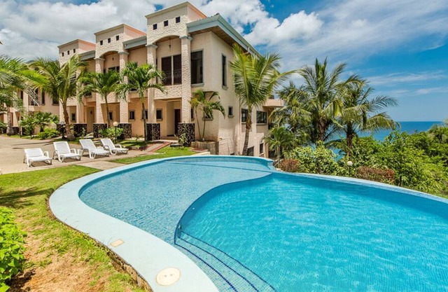 Scenic Ocean Views, Marvelous Sunsets/Pool FT-18