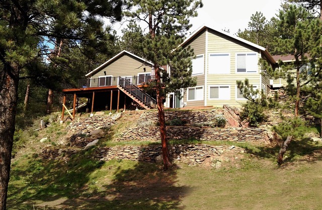 Scenic Solitude off the beaten path near Estes Park/Rocky Mountain National Park
