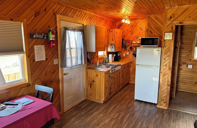 Schurman’s Shore Cottage #3