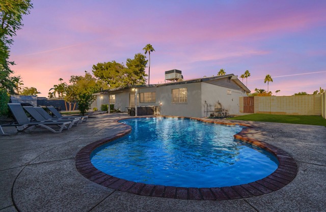 Scottsdale Premium Term Getaway Furnished Golf Cable Utilities 