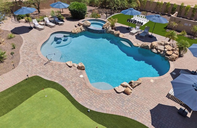 Scottsdale Rose: Heated Pool, Pickleball, Cold Plunge, Sauna
