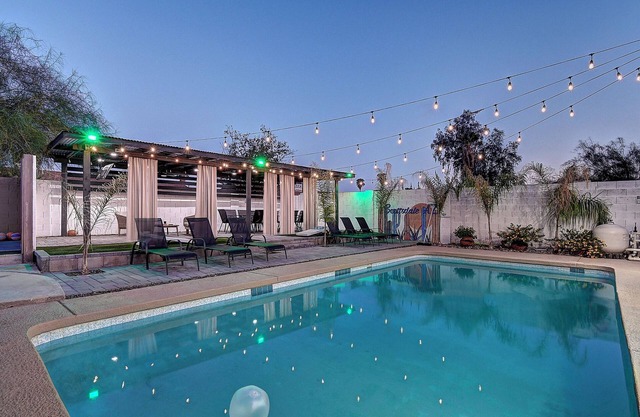 ScottsdaleStays 6–7BR Retreat–Pool, Hot Tub, Games & Outdoor Living in Best Area