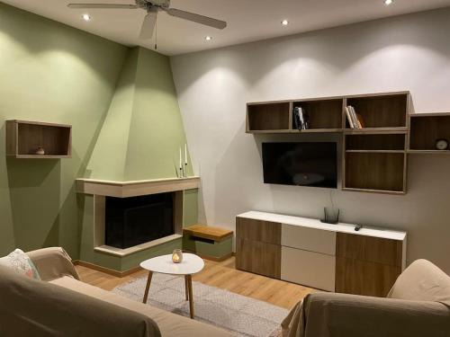 Sea Breeze Holiday Home