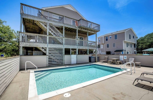 Sea Glass | 1499 ft from the beach | Private Pool, Hot Tub | Duck