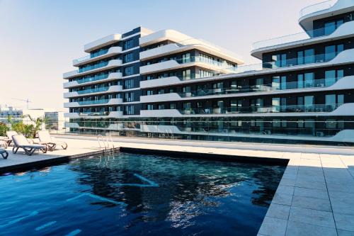 Sea Paradise - Odyssey Pool & Spa Resort