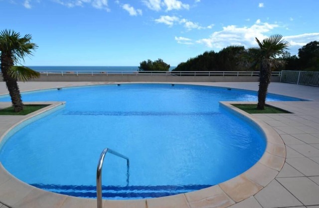 SEA, QUIET COMFORT AND VOLUPTE SETE