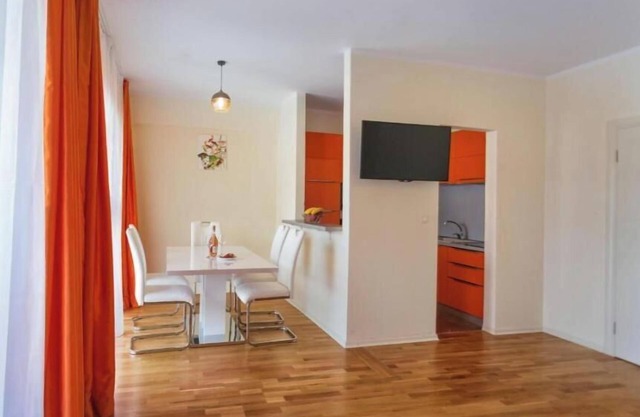 Sea View Apartments MonteBook Three-Bedroom Deluxe Apartment