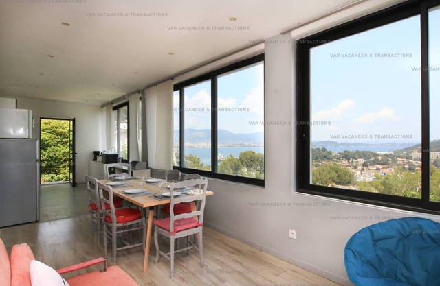 Sea view, contemporary, air-conditioned, garden, Terrace, 2 Bathrooms