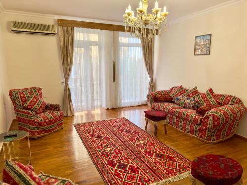 Sea View Old City Apartment
