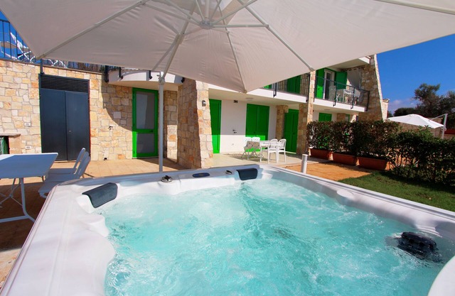 Sea view villa with garden and private hot tub 244