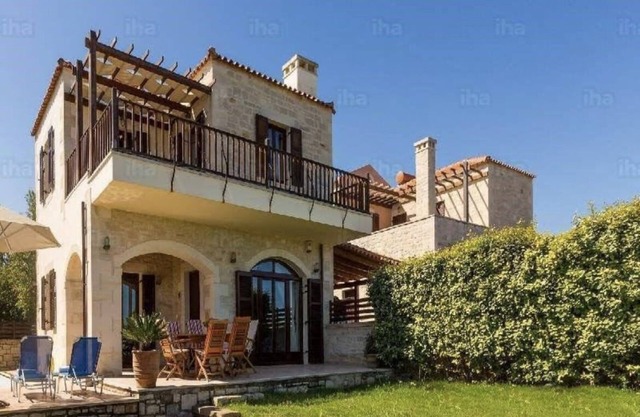 Sea view villa with private pool