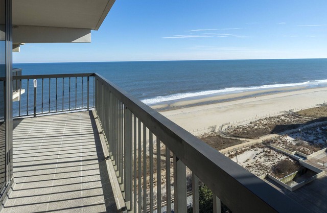 Sea Watch 1314 is a gorgeous newly remodeled Ocean Front Condo in famous Ocean C