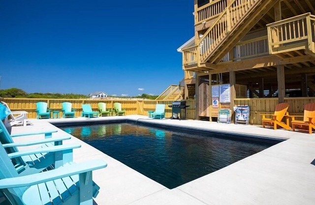 "Seabatical" Nice four yo house with a close walk to the beach! 4x4 Required