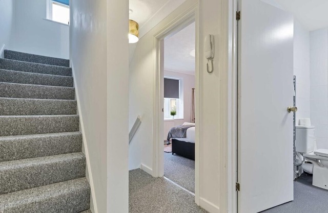 Seabright Townhouse | By My Getaways | Parking for one car
