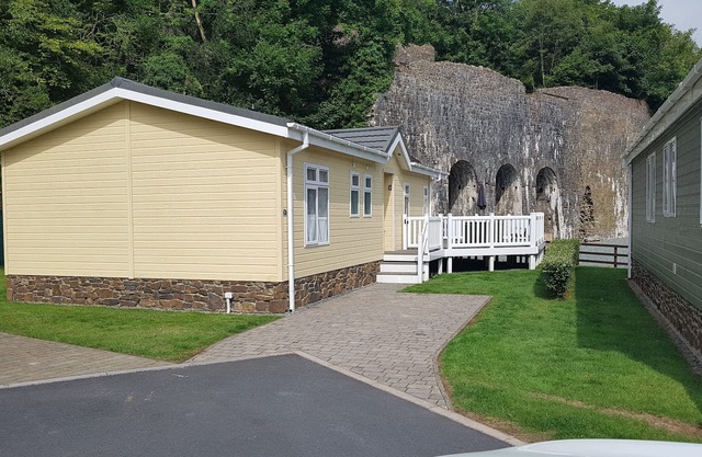 "Seacroft" lodge in Heritage Park on the Pembrokeshire coast (dog friendly too!)