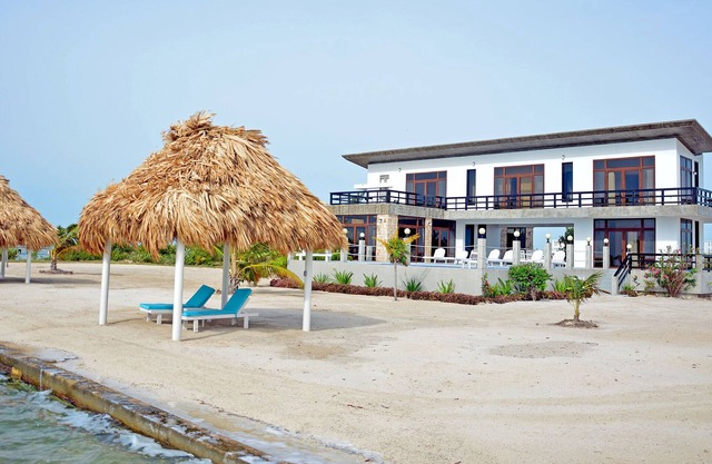 Seafront, 4 bedroom private villa, 10 guests, family vacation, activities nearby