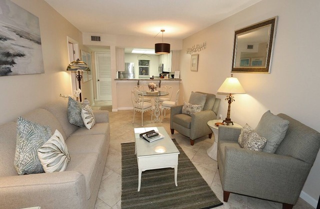 Seaside Escape – Beach Castle Condo #24 with Bay View by RVA