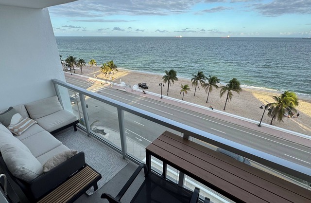 Seaside Escape: Oceanfront Condo