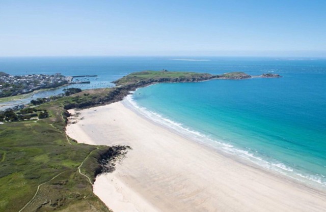 Seaside house in a residence at Le Conquet 400m from the white sablons beach