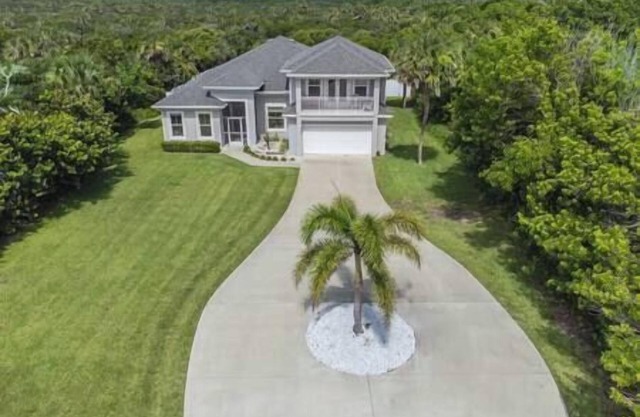 Seaside Serenity -Private Pool w/Beach Access