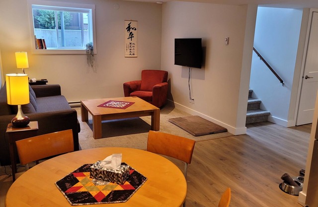 Seaside suite with Parking