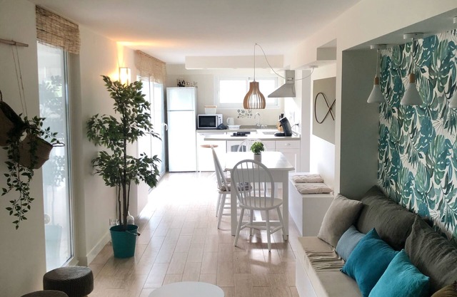 Seasonal rental by the sea. Morbihan Gulf