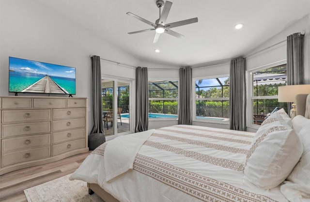 Seasonal Retreat Near Sarasota's Best Attractions !