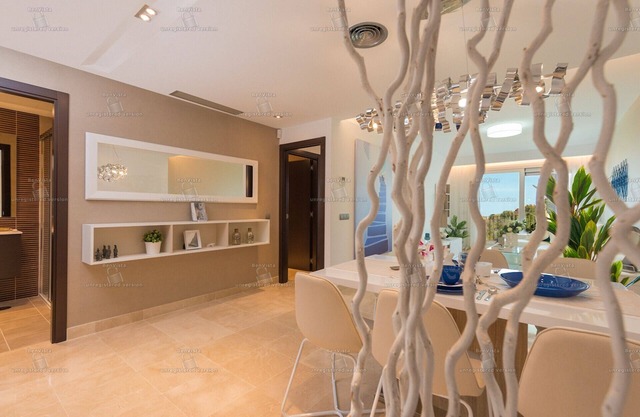 Seaview-Appartement, furnished with love for detail, nearby Marbella Elviria