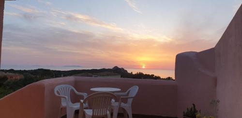 Seaview Cottage Walk to Beach Sunset Terrace