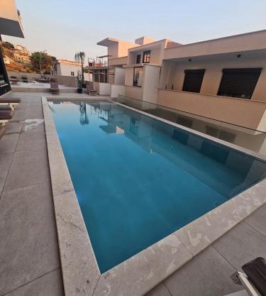 Seaview Luxury Apartment
