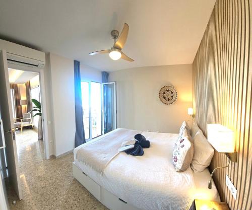 Seaview Retreat Torremolinos City Center, with pool and amazing views BY NAMASTE ELITE