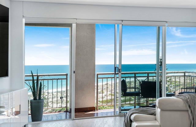 Seaviews and Sophistication!