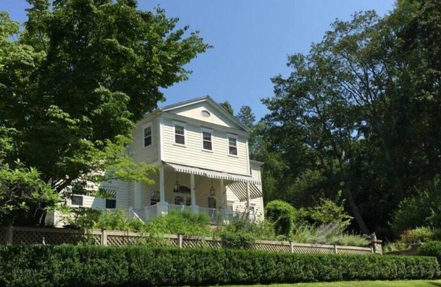 Secluded 4BR Estate w/Pool, Gardens & Trails, Bedford/Pound Ridge, NY