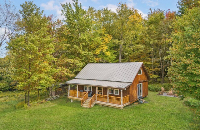 Secluded Cabin Fire pit : Hiking : Near Oneonta