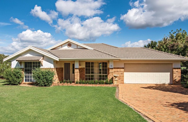 Secluded Home with BBQ, Idyllic Views Over Mudgee