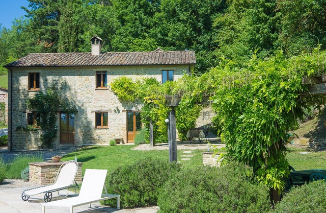 Secluded, spacious villa with Infinity pool and stunning views.n