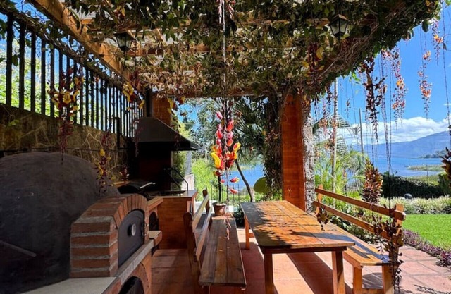 Secret Gardens Room 1