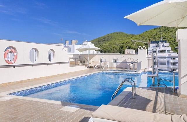 SEDUQPL-JS/Junior Suite Apartment/♚Roof Top Pool/City Heart♥ Close to the beach