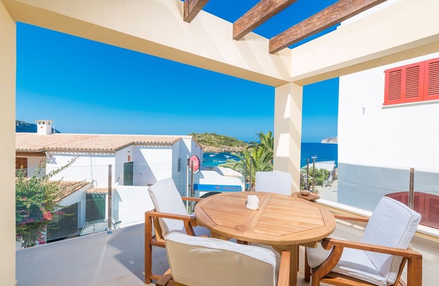 SEIRA - Chalet with sea views in Sant Elm.
