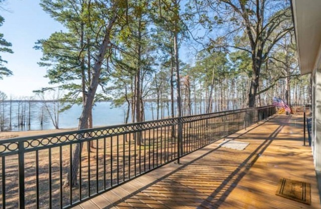 Selah Resort: Lake House with Airstrip
