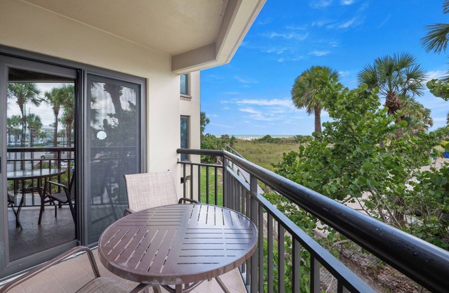 🌿 Select View Condo — Gulf Strand Resort, St. Pete Beach