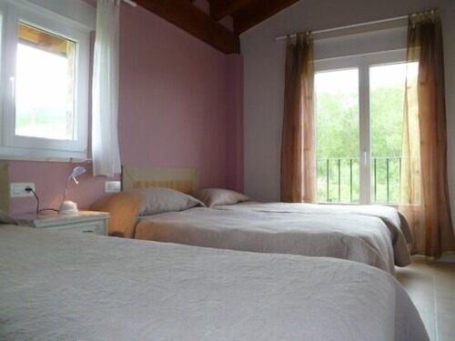 Self catering Llosa for 10 people