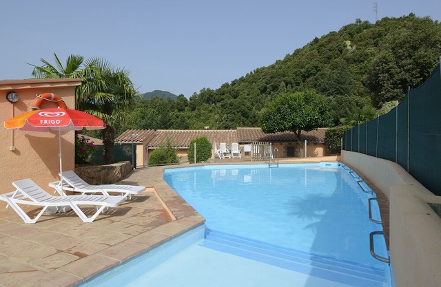Self catering Mas Romeu for 6 people