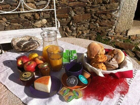 Self catering Palheiros do Castelo for 4 people