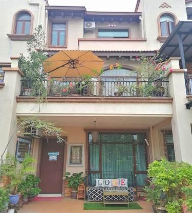 Semenyih Escapar Villa by Dan