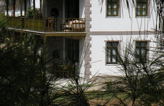 Sempati Apart